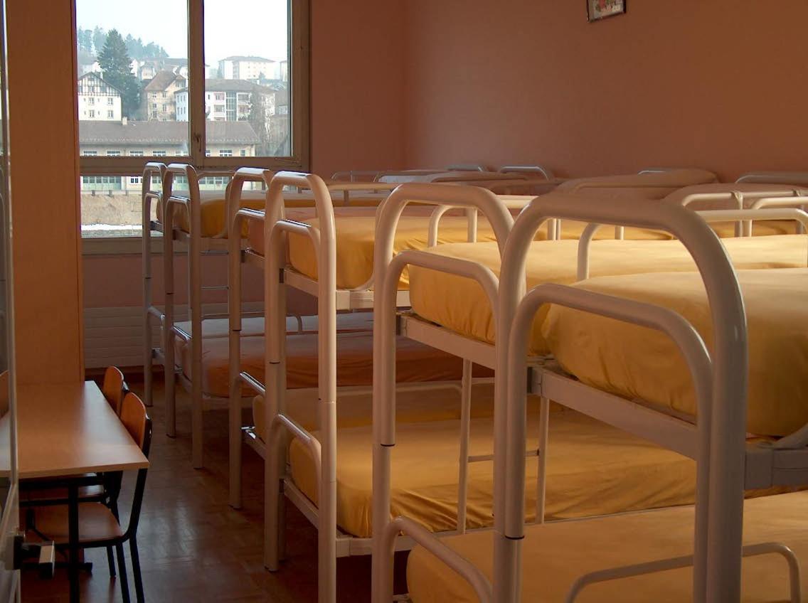 Du Pod Hostel *